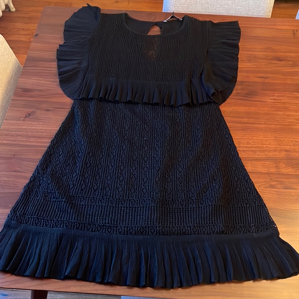 Brand new, never worn! Zara knit dress size medium.